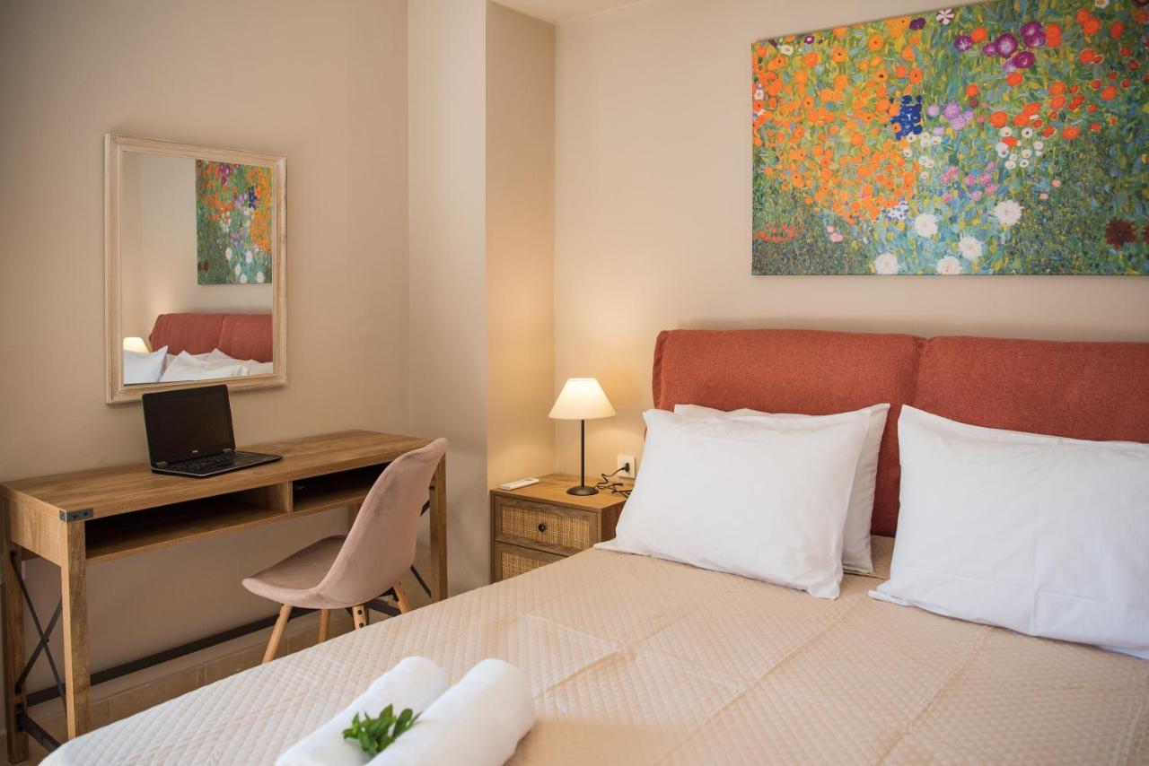 Akrotiri Sea View Suites Ngoại thất bức ảnh