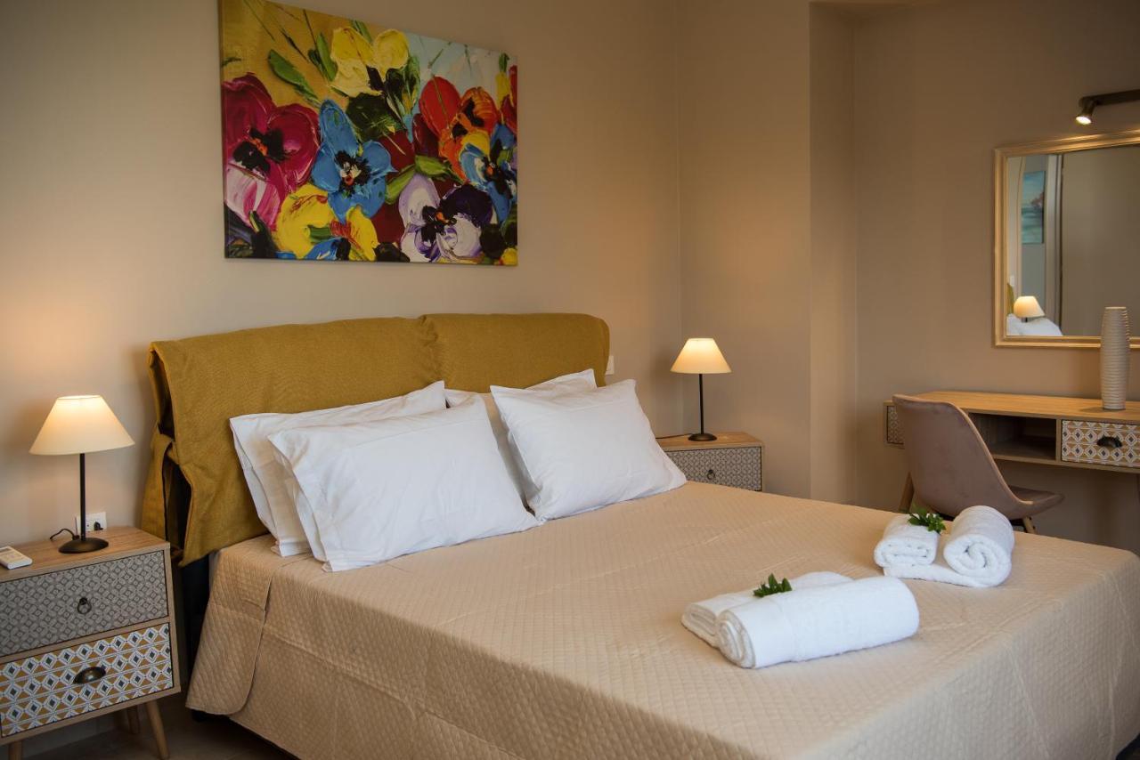 Akrotiri Sea View Suites Ngoại thất bức ảnh