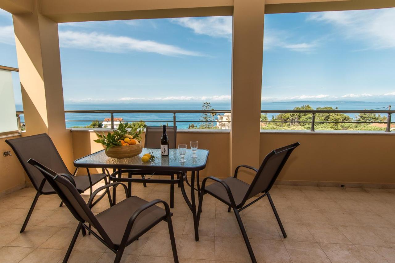 Akrotiri Sea View Suites Ngoại thất bức ảnh