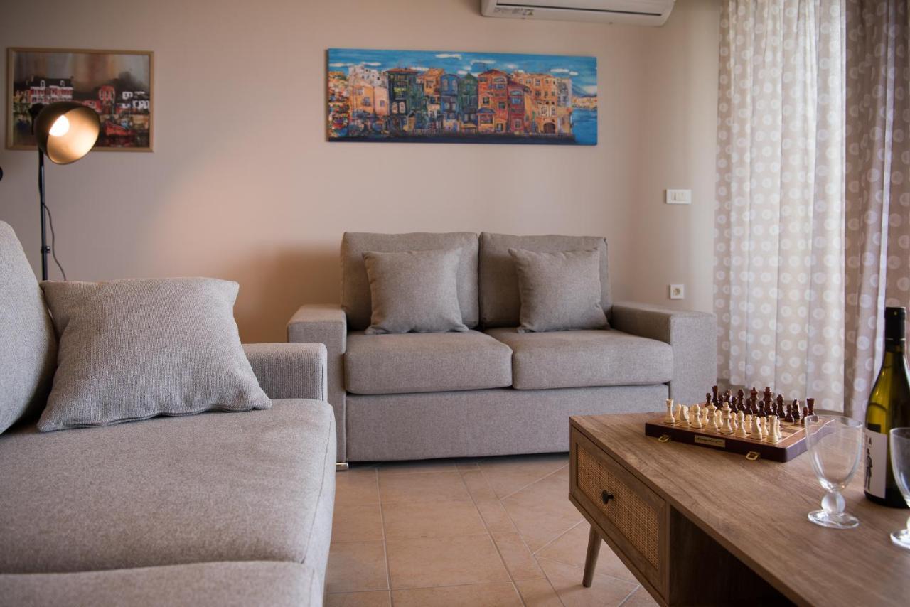 Akrotiri Sea View Suites Ngoại thất bức ảnh